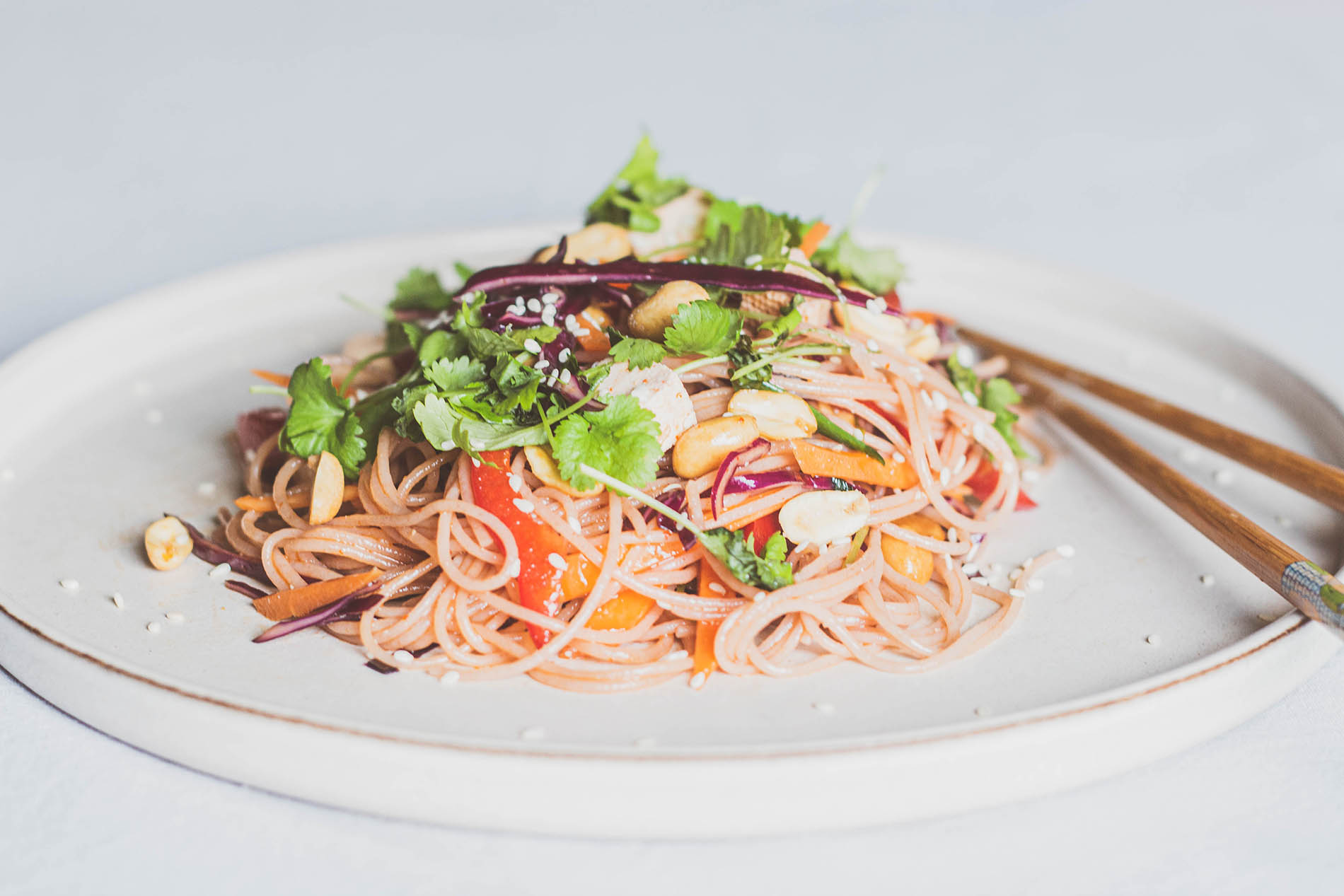 sałatka_makaronowa_vermicelli_przepis-10
