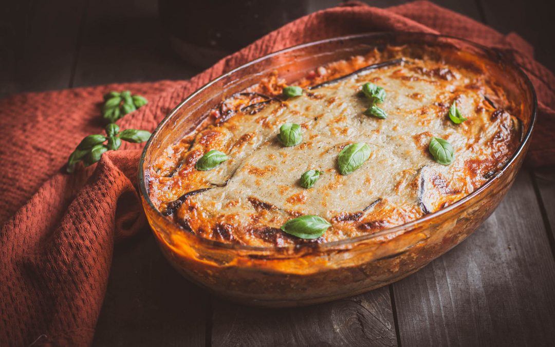 Wegetariańska roślinna moussaka