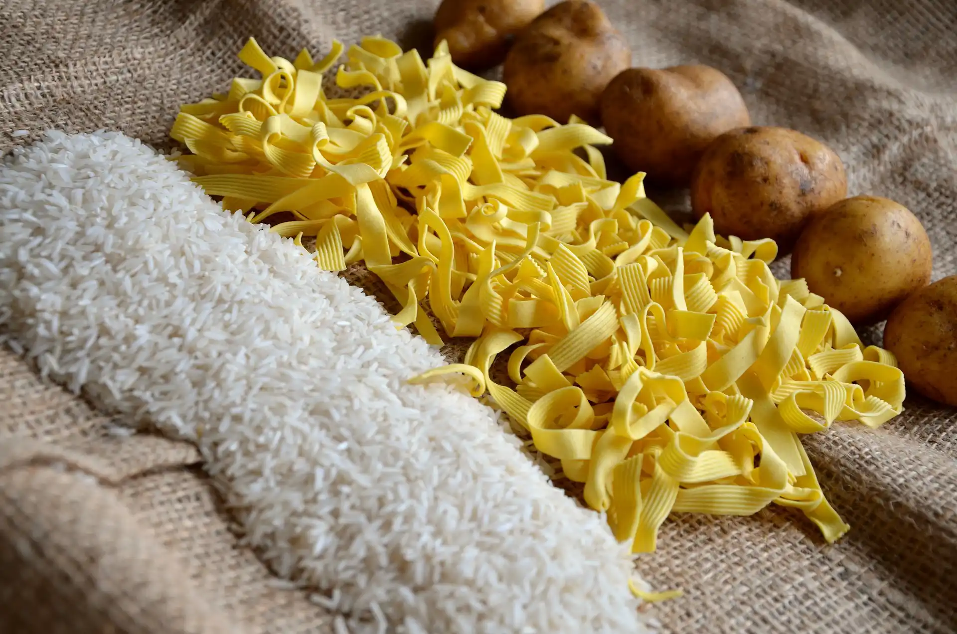 jak_przechowywac_makaron_i_ryz wegetariański wrap z tofu a la kurczak przepis