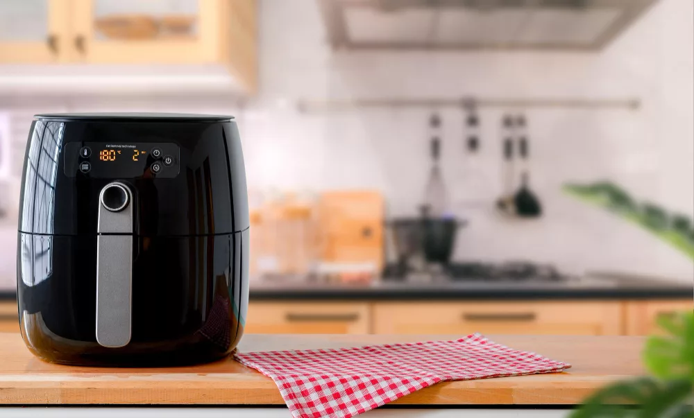 Air fryer czy mikrofala: Które urządzenie wybrać do swojej kuchni?